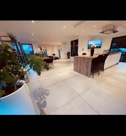 Magnifique villa avec jaccuzi Wimille Extérieur photo